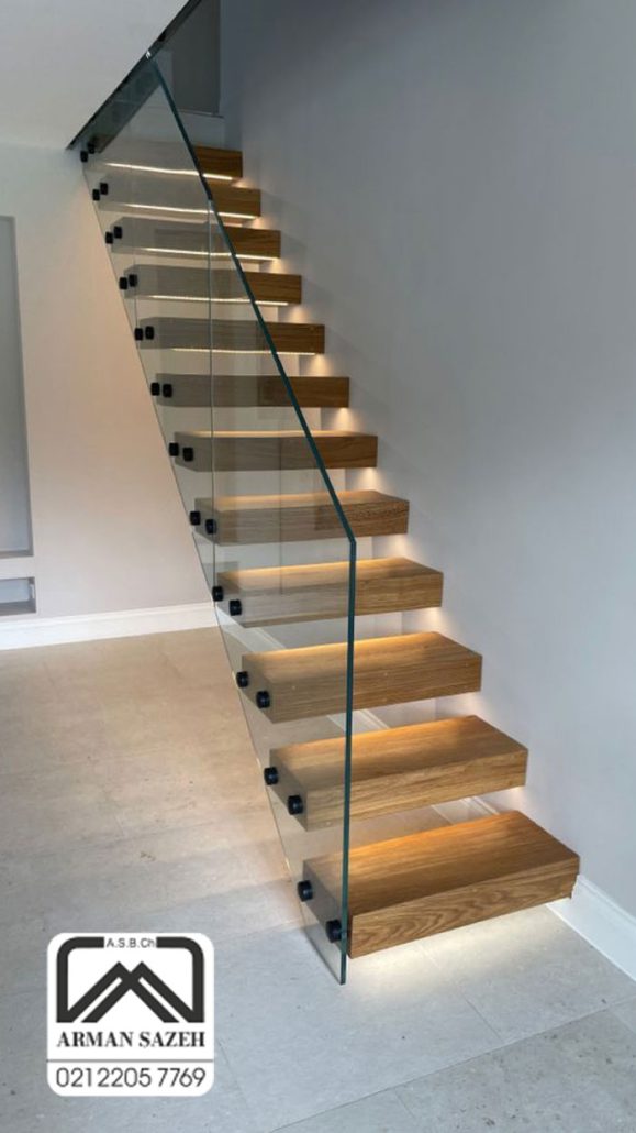 انتخاب بهترین هندریل شیشه ای راه پله | کدام نرده شیشه ای مناسب پله شماست؟ 3 نرده شیشه ای فیکس پوینت راه پله آرمان سازه